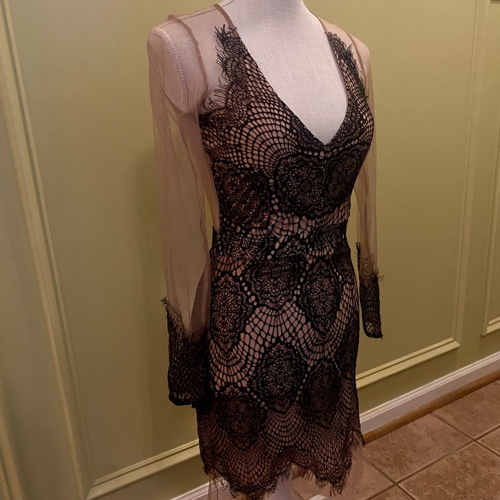 Luxxel Black Sleeveless Sheath Mini Dress